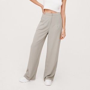 Pleated High Waisted Wide Leg Trousers